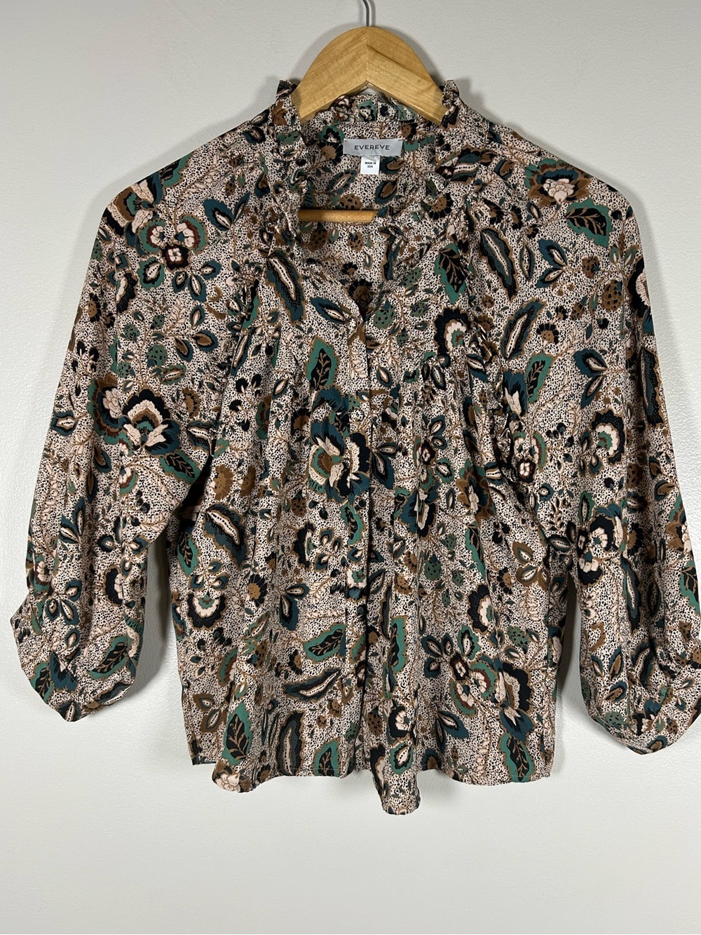 Evereve Green and Brown Floral Lightweight Flowy Ruffle Neck Blouse - Women